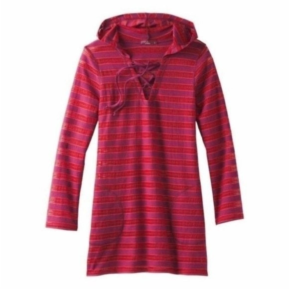 Prana | Mesh Hooded Swim Coverup | Purple Red | Medium - Picture 4 of 13